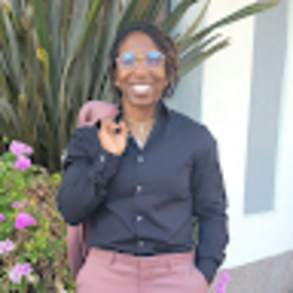 Meet your Posher, Darrina